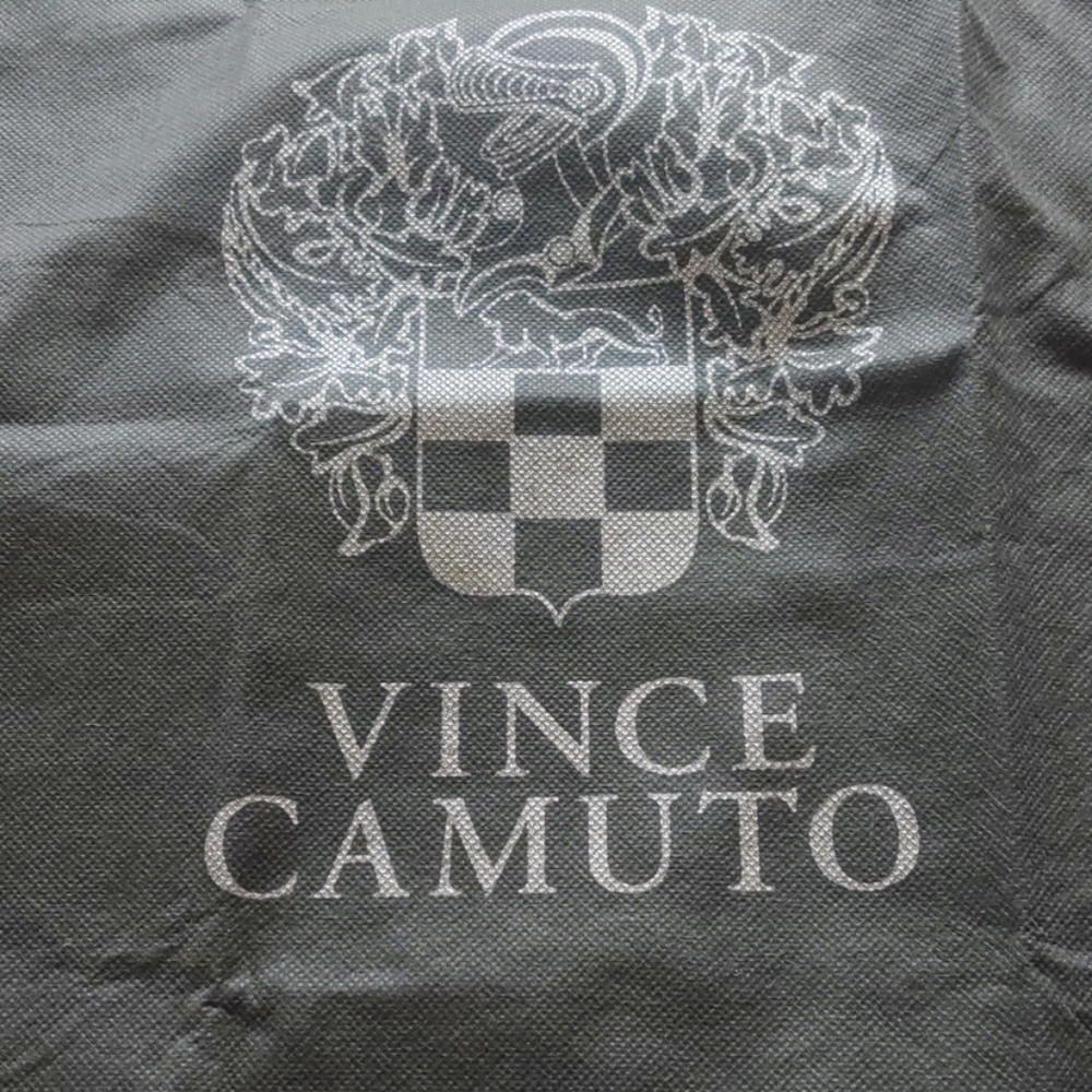 Vince Camuto dust cover bags - Picture 3 of 3